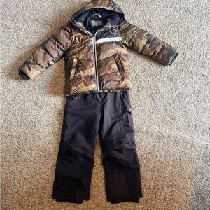 Boys snow suit size 7/8